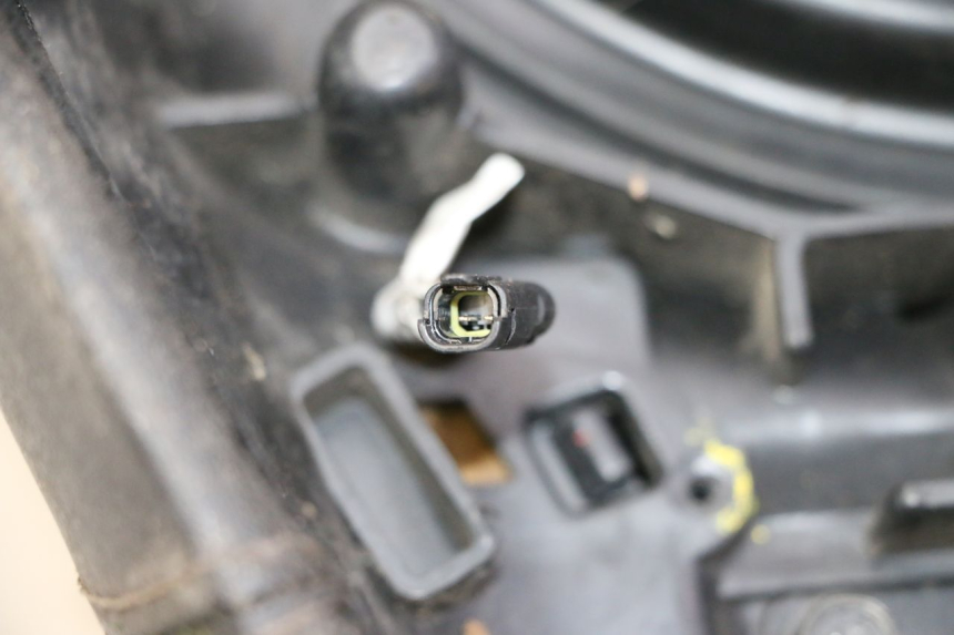 photo de SELLA PIAGGIO MP3 LT 300 (2010 - 2016) - Focus sulla struttura