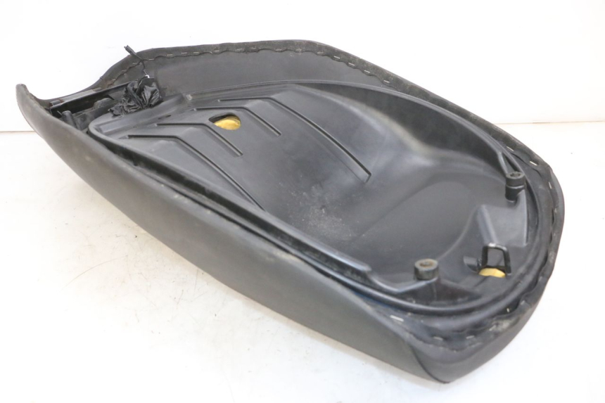 photo de SELLE PIAGGIO MP3 RL 250 (2007 - 2010) - Altra vista dell'articolo