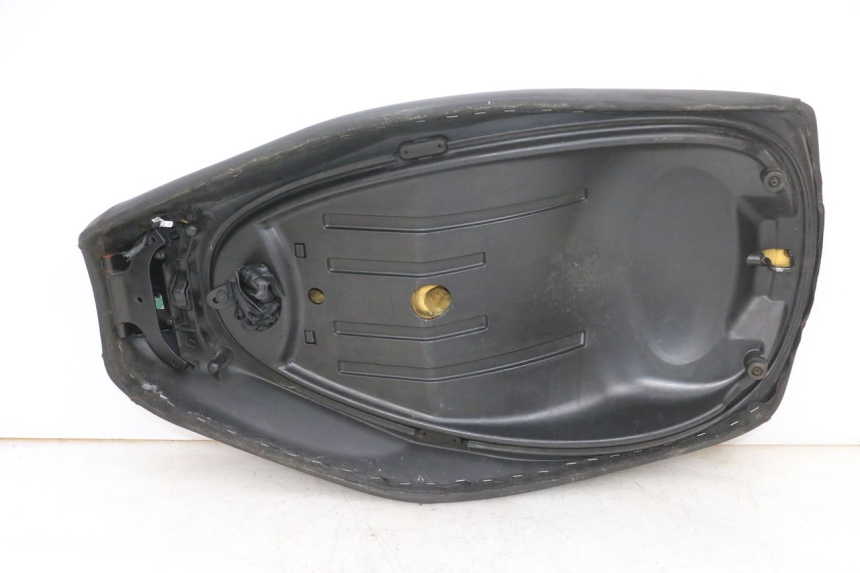 photo de SELLE PIAGGIO MP3 RL 250 (2007 - 2010) - Ispezione visiva dettagliata