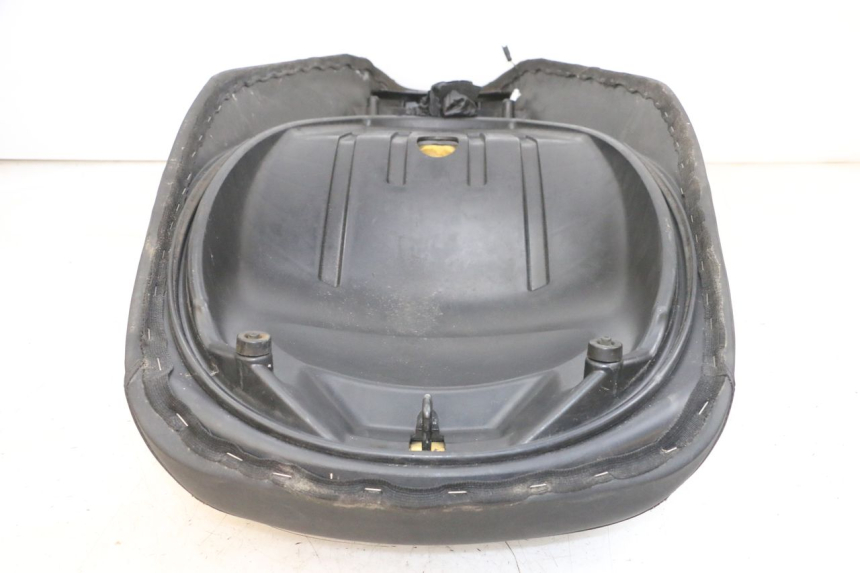 photo de SELLE PIAGGIO MP3 RL 250 (2007 - 2010) - Marcature e riferimenti originali