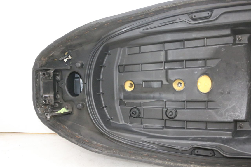 photo de SELLA PIAGGIO MP3 500 (2016 - 2018) - Ricambio usato controllato