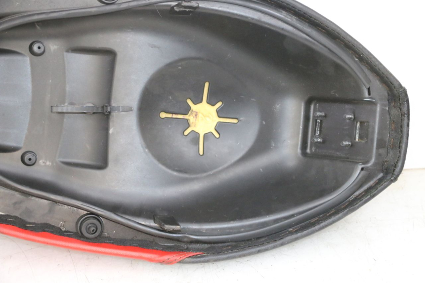 photo de SELLE PIAGGIO NEW TYPHOON 50 (2018 - 2021) - Vista principale