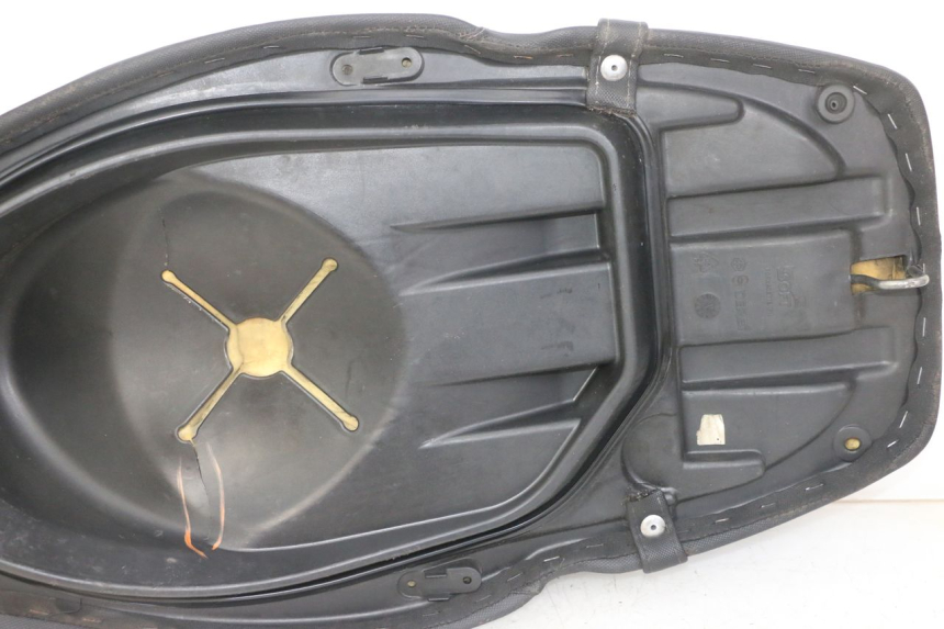 photo de SELLA PIAGGIO NRG POWER PUREJET 50 (2018 - 2021)