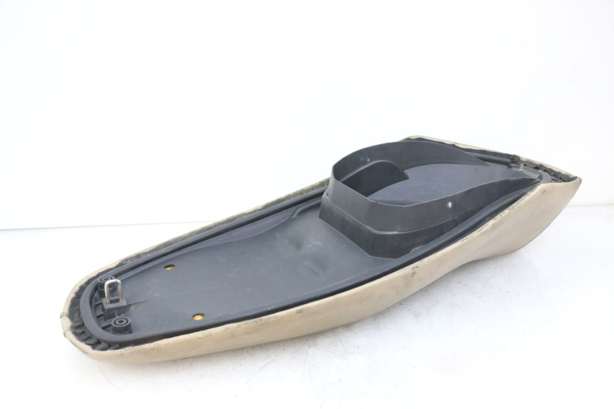 photo de SELLE PEUGEOT BELVILLE 125 (2017 - 2021)