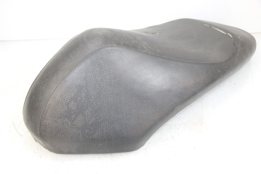 photo de SELLE PEUGEOT KISBEE 4T 50 (2010 - 2017)