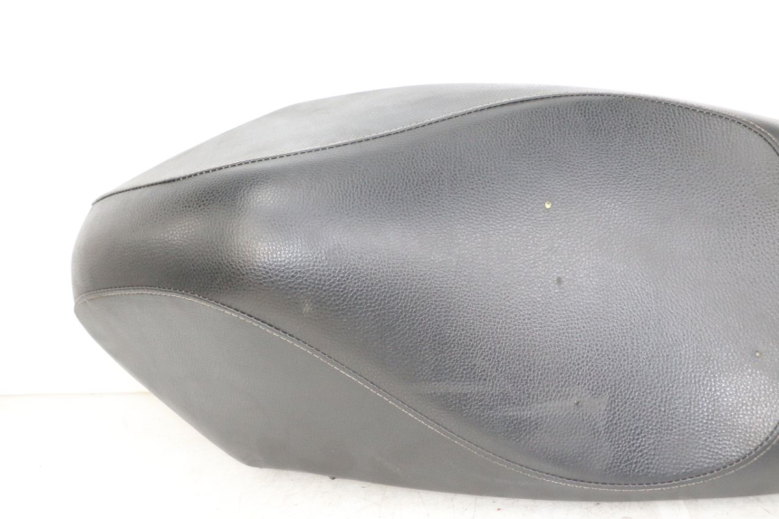 photo de SELLE PEUGEOT KISBEE 4T 50 (2018 - 2022)