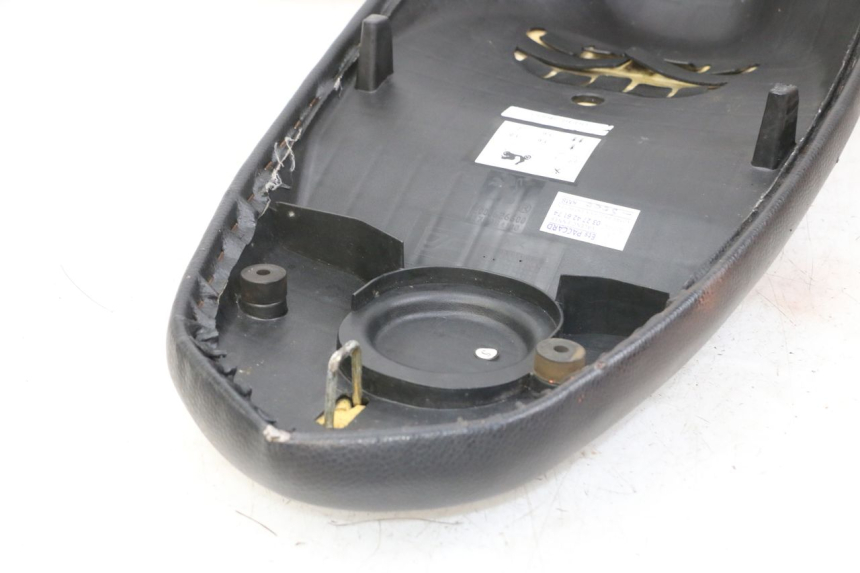 photo de SELLE PEUGEOT STREETZONE 4T 50 (2018 - 2023)