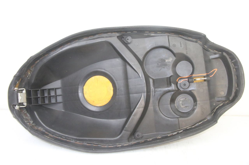 photo de SELLA PEUGEOT TREKKER TKR 50 (2005 - 2014)