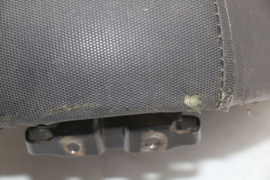 photo de SELLA PIAGGIO FLY 4T 50 (2004 - 2010)