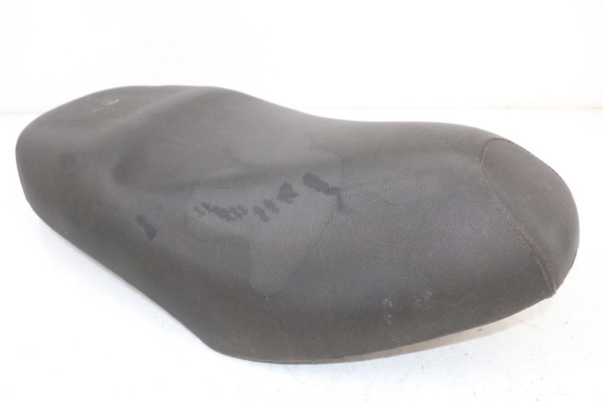 photo de SELLA PIAGGIO FLY 4T 50 (2004 - 2010)