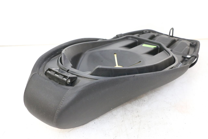 photo de SELLA PIAGGIO NRG POWER PUREJET 50 (2018 - 2021)