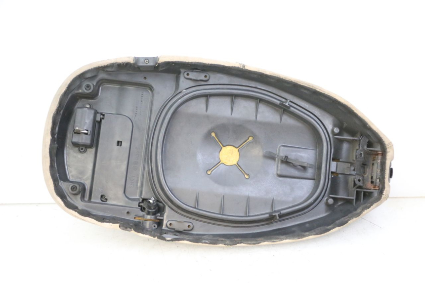 photo de SELLE PIAGGIO VESPA LX 2T 50 (2005 - 2013)