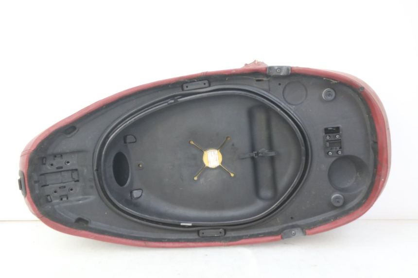 photo de SELLE PIAGGIO VESPA PRIMAVERA 2T 50 (2013 - 2018)