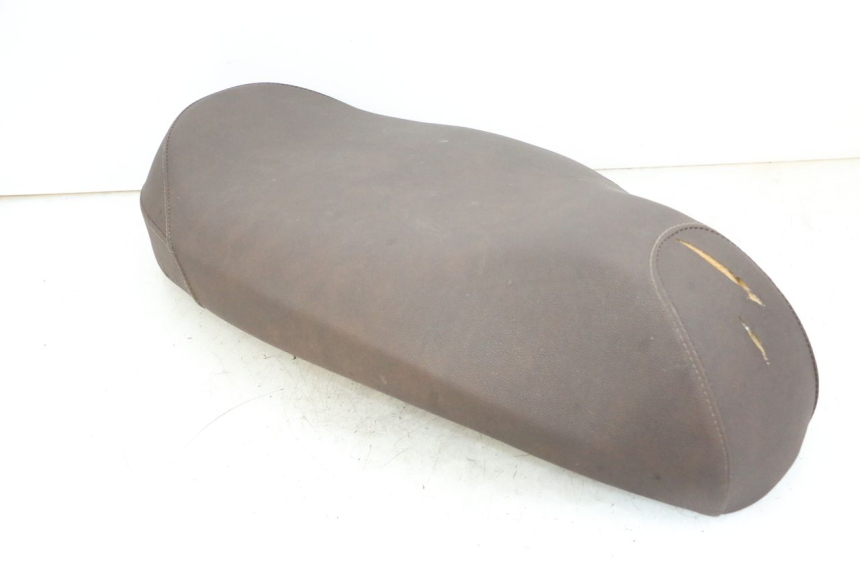 photo de SELLA EFUN PUSA 1 - Zoom sui componenti