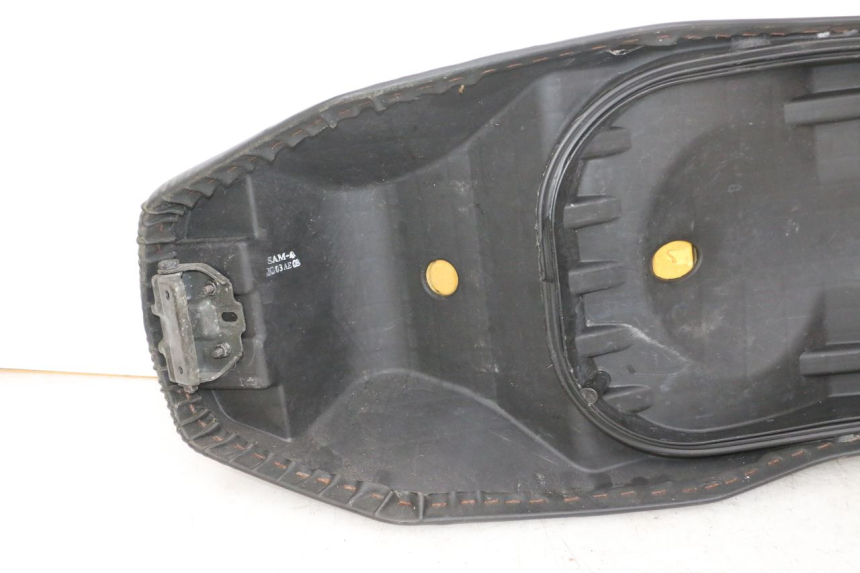 photo de SELLA DAELIM S1 125 (2007 - 2016) - Stato della superficie e materiale