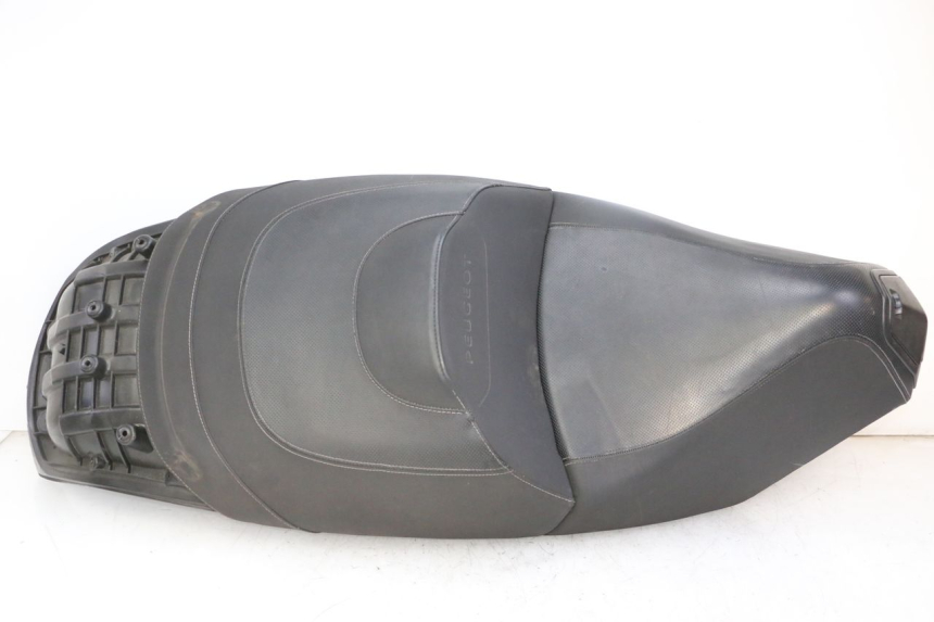 photo de SELLA PEUGEOT SATELIS 125 (2013 - 2018)