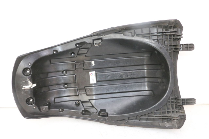 photo de SELLA PEUGEOT SATELIS 125 (2013 - 2018)