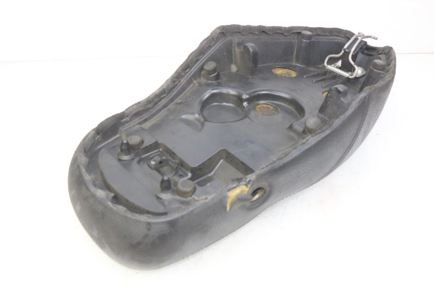 photo de SELLE APRILIA SCARABEO 100 (2003 - 2012)