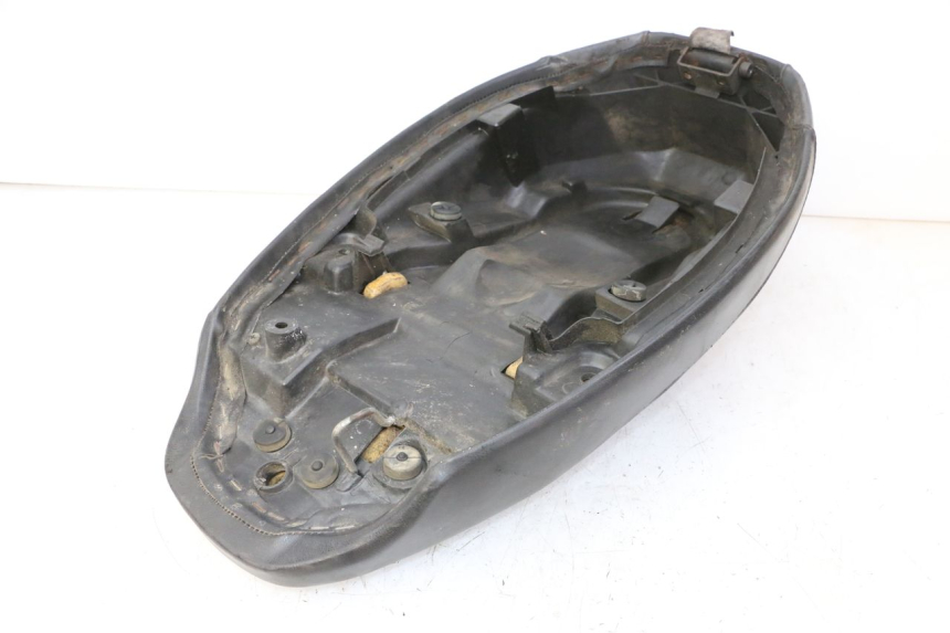 photo de SELLA PEUGEOT SPEEDAKE 50 (1995 - 1997)