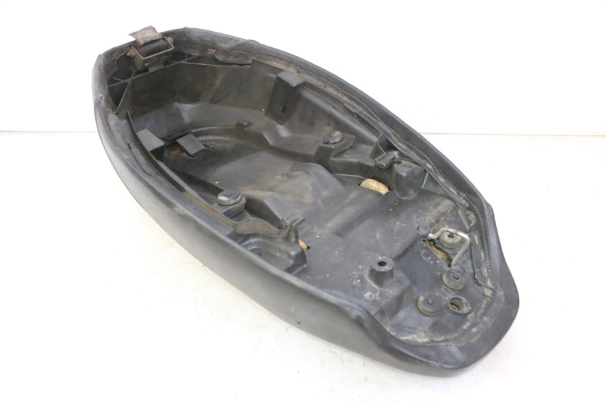 photo de SELLA PEUGEOT SPEEDAKE 50 (1995 - 1997)