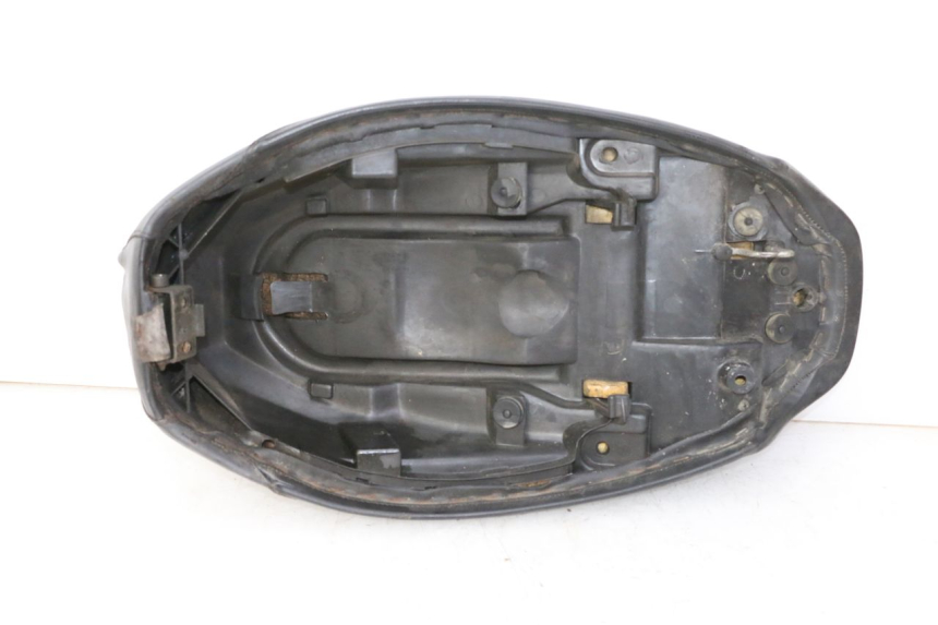photo de SELLA PEUGEOT SPEEDAKE 50 (1995 - 1997)