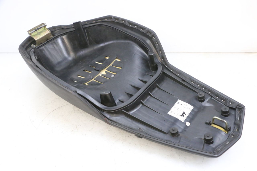 photo de SELLA PEUGEOT SPEEDFIGHT 4 4T EFI 50 (2021 - 2025) - Altra angolazione