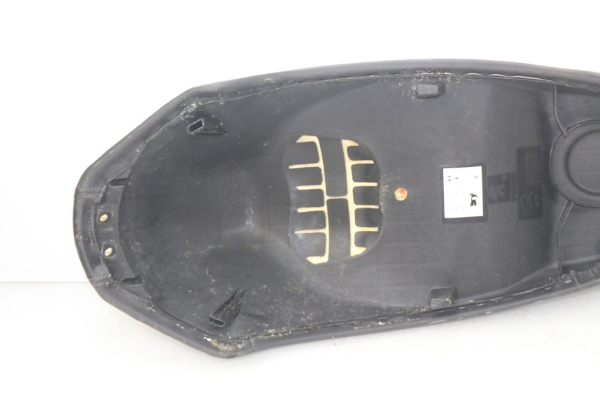 photo de SELLE PEUGEOT STREETZONE 4T 50 (2018 - 2023)