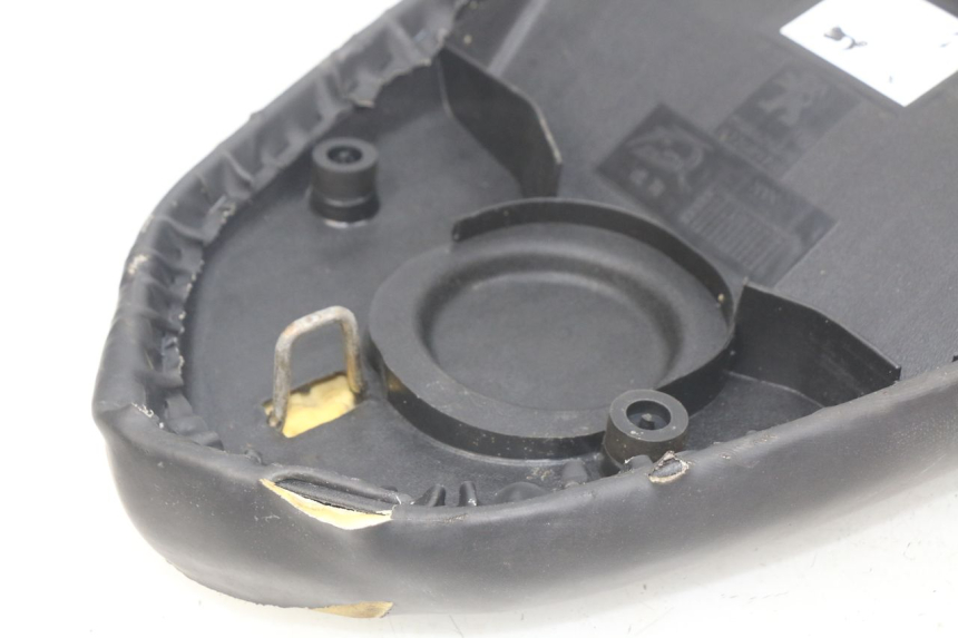 photo de SELLE PEUGEOT STREETZONE 4T 50 (2018 - 2023)