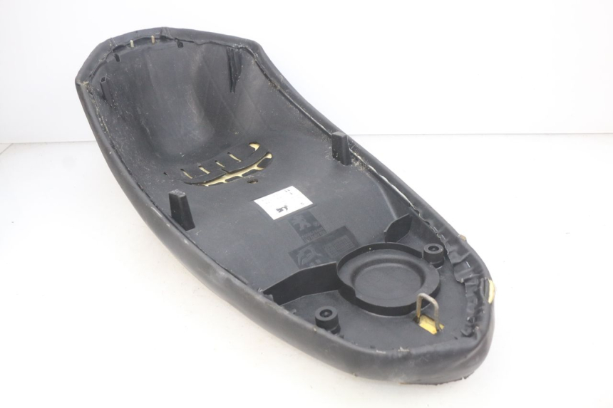 photo de SELLE PEUGEOT STREETZONE 4T 50 (2018 - 2023)