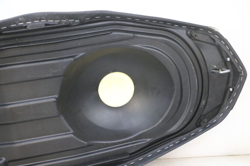 photo de SELLA YAMAHA TRICITY 300 (2020 - 2024) - Zoom sui componenti