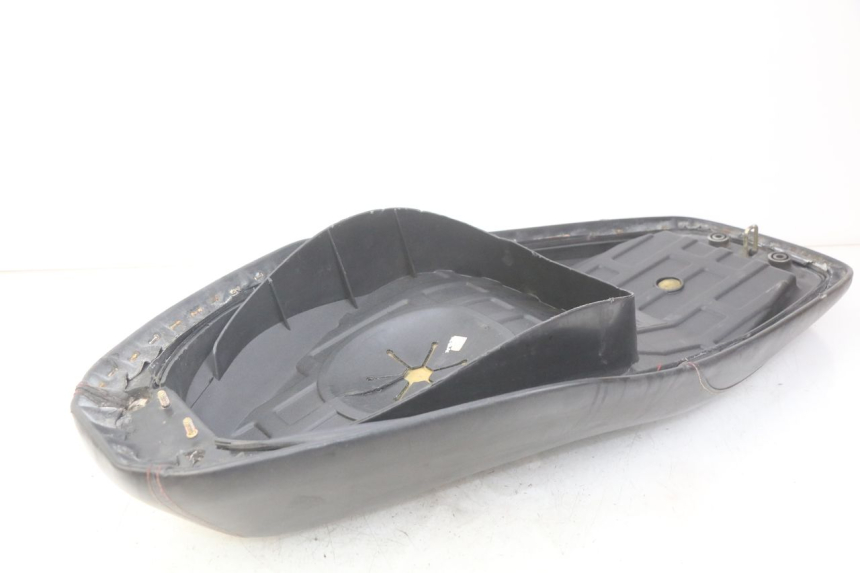 photo de SELLE PEUGEOT TWEET 4T 50 (2010 - 2014)