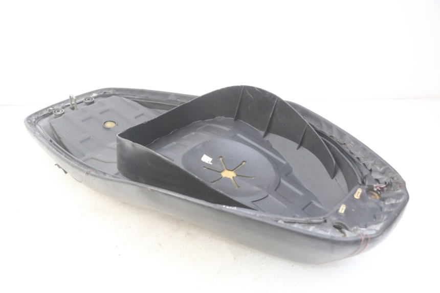 photo de SELLE PEUGEOT TWEET 4T 50 (2010 - 2014)