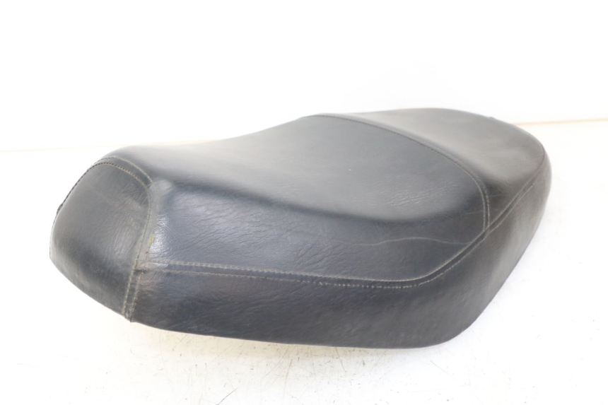 photo de SELLE UNIVERSAL BIKE ZN50QT-11B 50 (2018 - 2021)