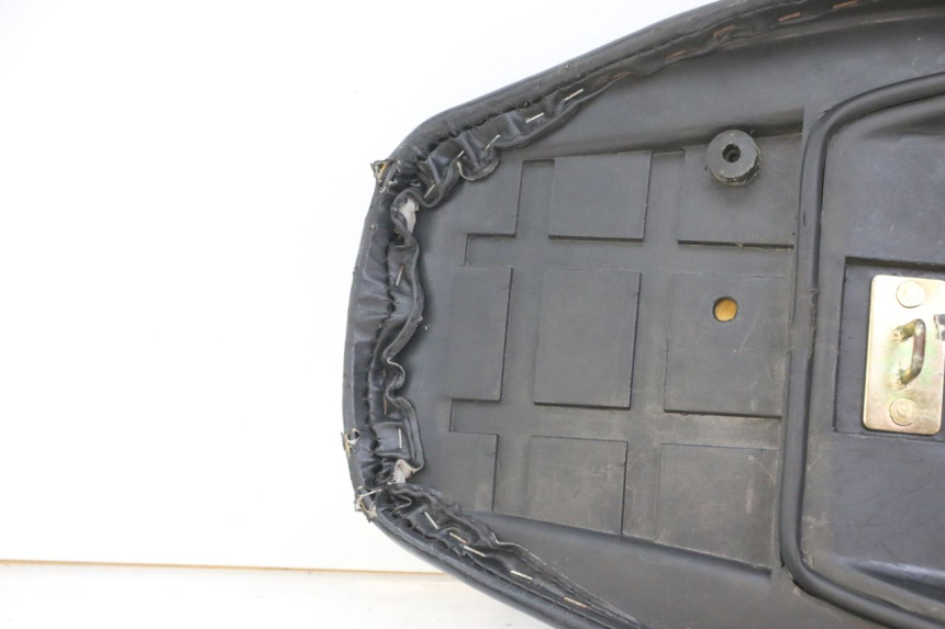 photo de SELLE PEUGEOT V-CLIC VCLIC 50 (2007 - 2013)