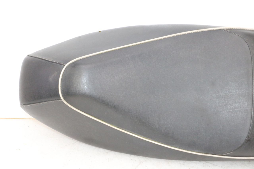 photo de SELLA PIAGGIO VESPA GTS SUPER IE 125 (2009 - 2016) - Zoom qualità usato