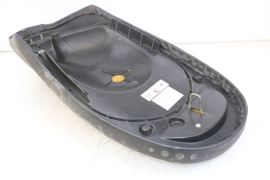 photo de SELLE PEUGEOT VIVACITY NEW 4T 50 (2008 - 2017)