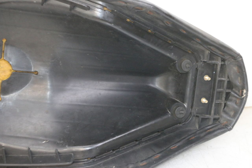 photo de SELLE PEUGEOT VIVACITY NEW 4T 50 (2008 - 2017)