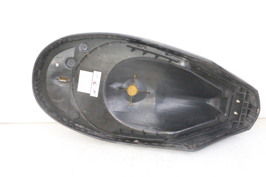 photo de SELLE PEUGEOT VIVACITY NEW 4T 50 (2008 - 2017)