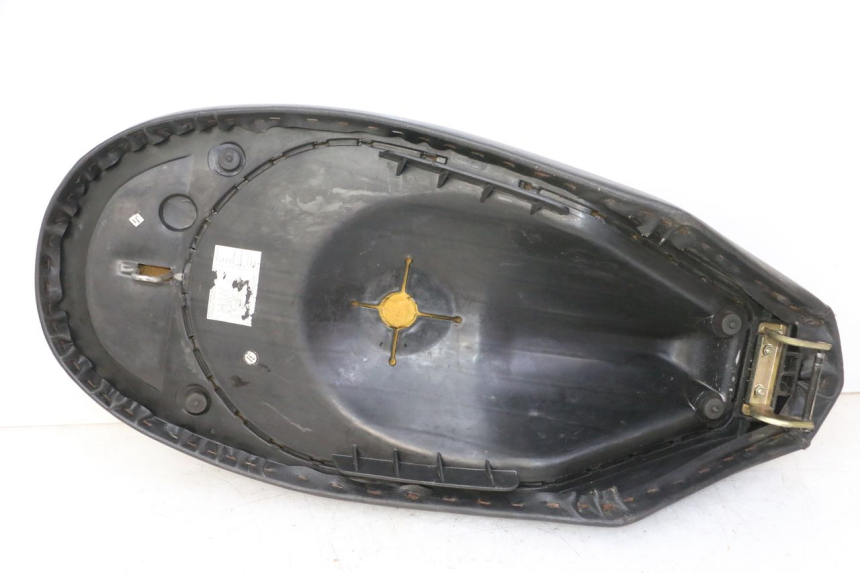 photo de SELLE PEUGEOT VIVACITY NEW 4T 50 (2008 - 2017)