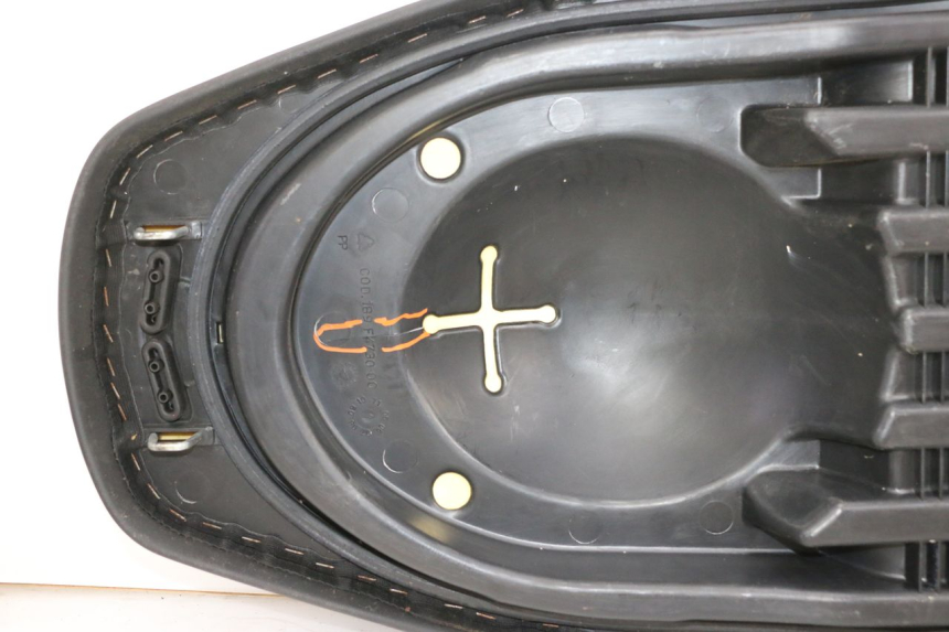 photo de SELLE YAMAHA XMAX X-MAX 125 (2006 - 2009) - Panoramica del profilo