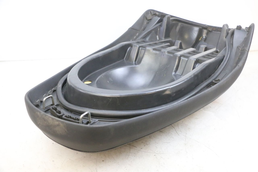 photo de SELLE YAMAHA XMAX X-MAX 125 (2006 - 2009) - Primo piano tecnico