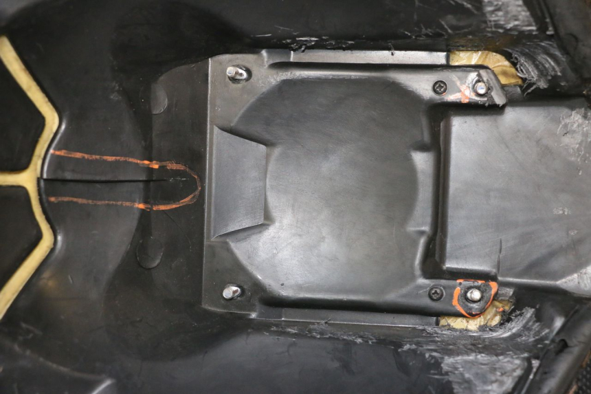 photo de SELLE YAMAHA XMAX X-MAX 125 (2006 - 2009) - Vista principale