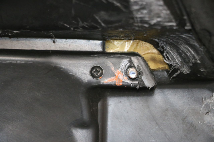 photo de SELLE YAMAHA XMAX X-MAX 125 (2006 - 2009) - Zoom sullo stato d'uso