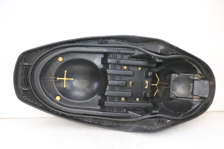 photo de SELLE YAMAHA XMAX X-MAX 125 (2006 - 2009) - Ricambio usato controllato