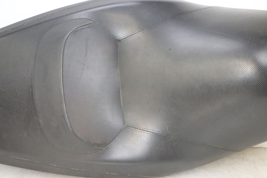 photo de SELLE YAMAHA XMAX X-MAX 125 (2006 - 2009) - Caratteristiche distintive