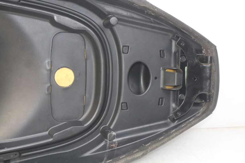 photo de SELLE PIAGGIO XEVO - X EVO 125 (2007 - 2016)