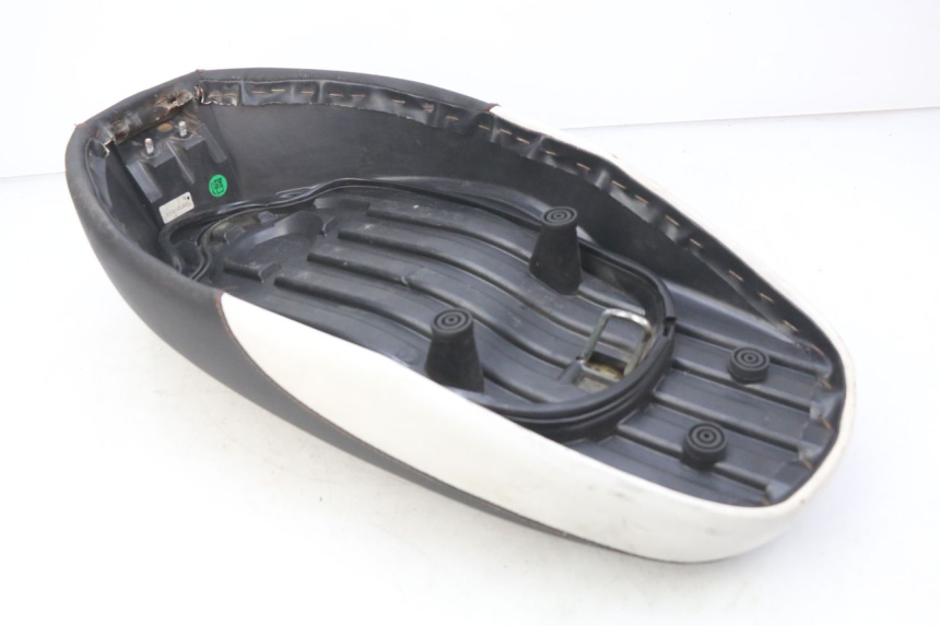 photo de SELLE YAMAHA BW'S NAKED 50 (2008 - 2019)