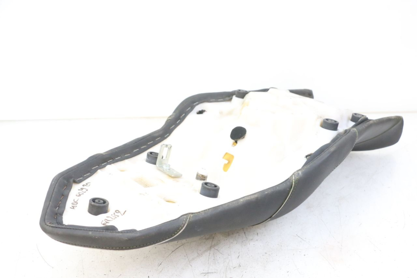 photo de SELLA YAMAHA XJ6 ABS 600 (2008 - 2016)