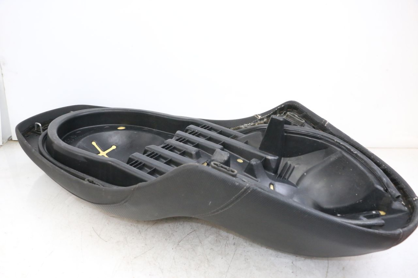 photo de SELLE YAMAHA XMAX X-MAX 125 (2006 - 2009)