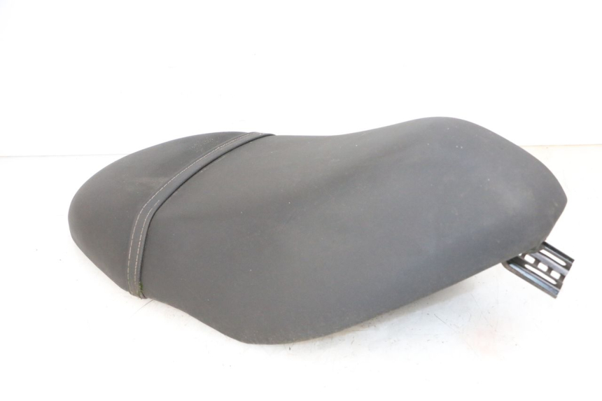 photo de SELLE PIAGGIO ZIP 4T 50 (2018 - 2020) - Marcature e riferimenti originali